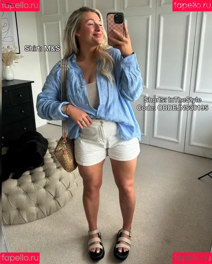 Carys Whittaker / busybeecarys / carys.whittaker / karlawhittake14 Onlyfans Photo Gallery 