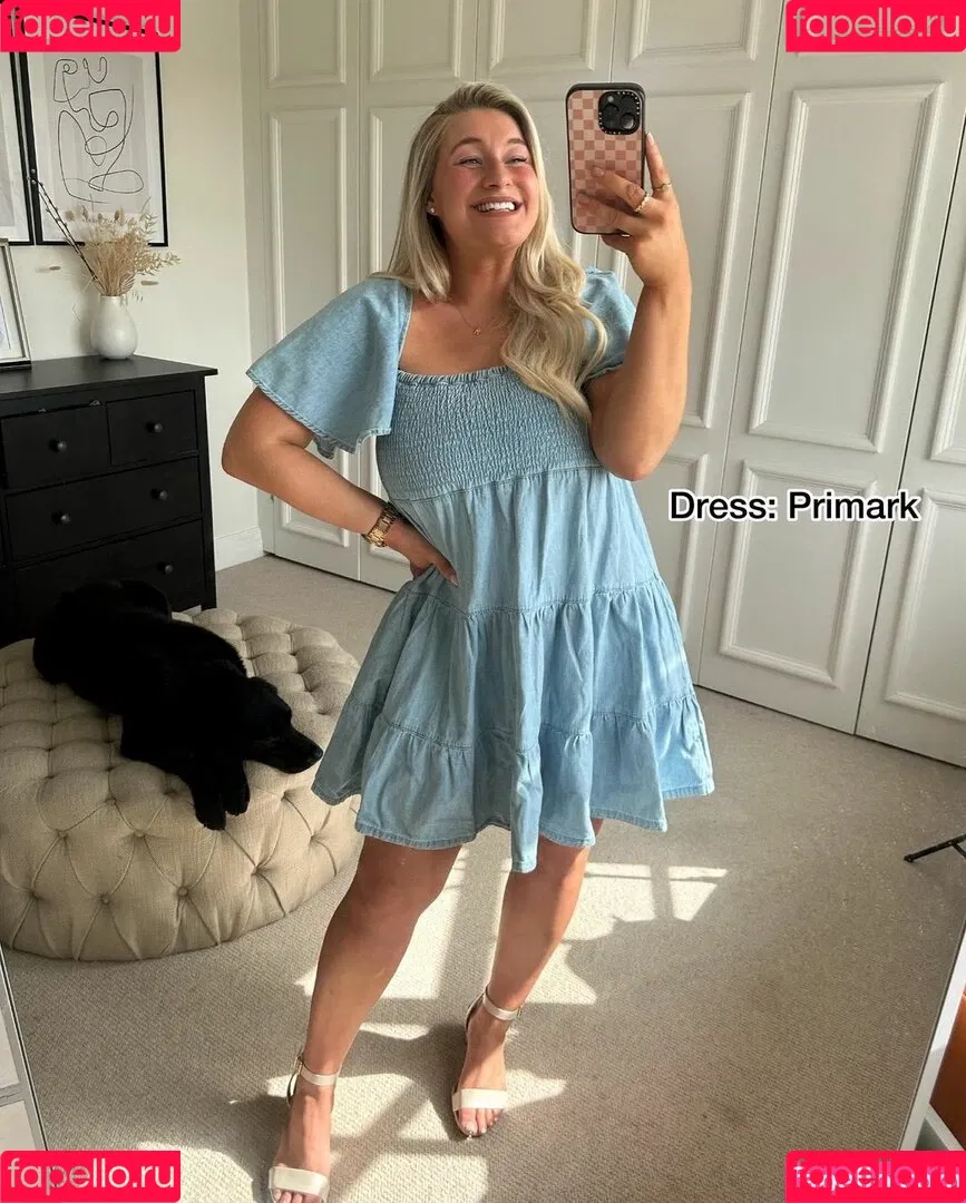 Carys Whittaker / busybeecarys / carys.whittaker / karlawhittake14 Onlyfans Photo Gallery 