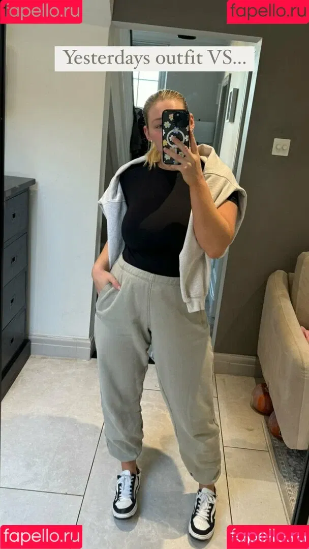 Carys Whittaker / busybeecarys / carys.whittaker / karlawhittake14 Onlyfans Photo Gallery 