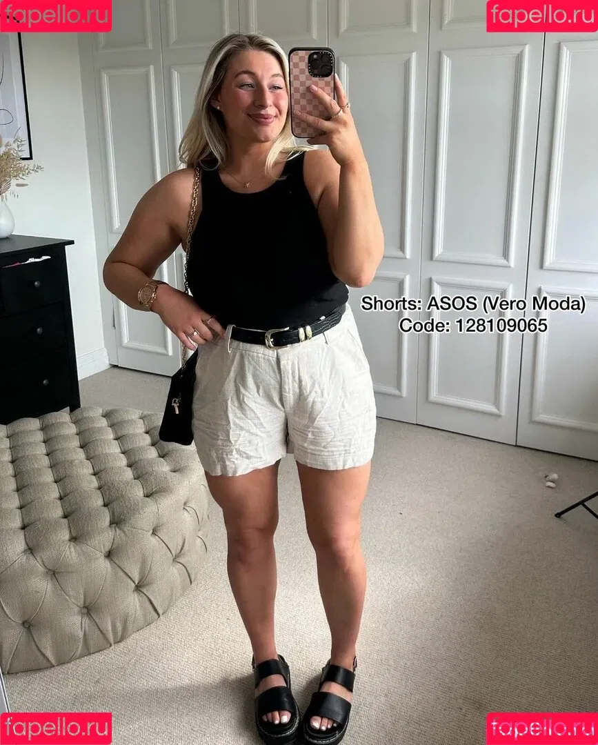 Carys Whittaker / busybeecarys / carys.whittaker / karlawhittake14 Onlyfans Photo Gallery 