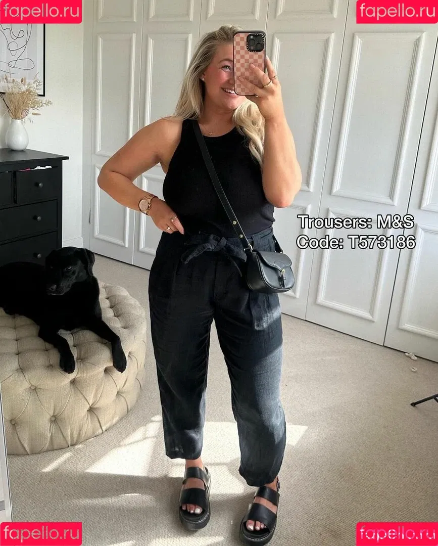 Carys Whittaker / busybeecarys / carys.whittaker / karlawhittake14 Onlyfans Photo Gallery 