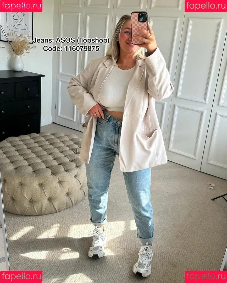 Carys Whittaker / busybeecarys / carys.whittaker / karlawhittake14 Onlyfans Photo Gallery 