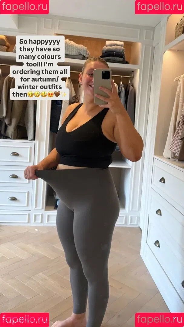 Carys Whittaker / busybeecarys / carys.whittaker / karlawhittake14 Onlyfans Photo Gallery 