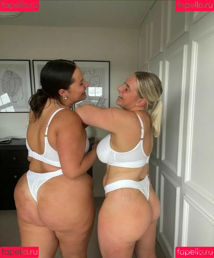 Carys Whittaker / busybeecarys / carys.whittaker / karlawhittake14 Onlyfans Photo Gallery 