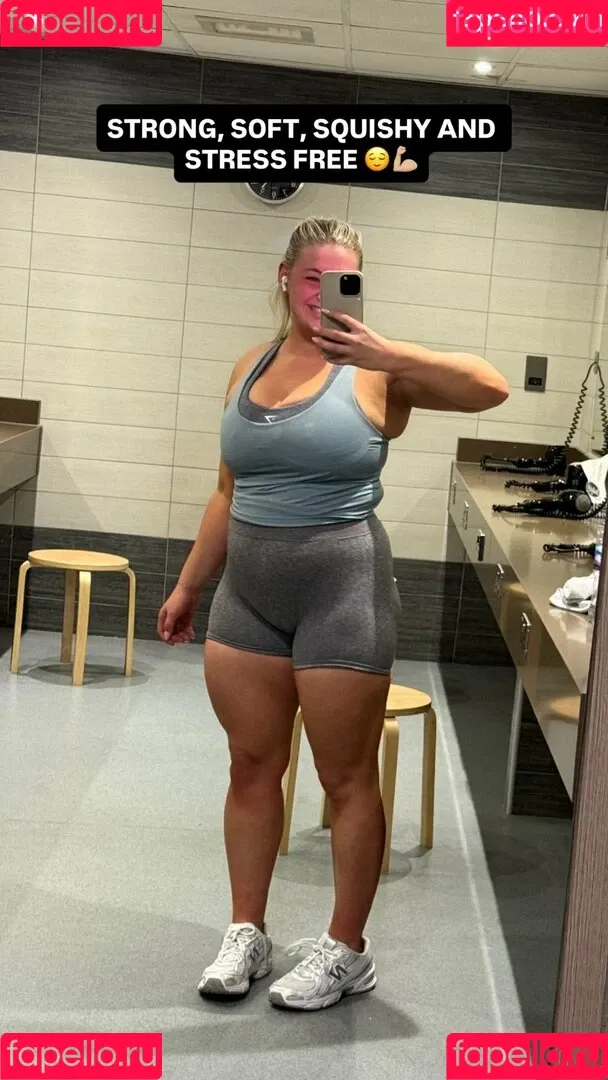 Carys Whittaker / busybeecarys / carys.whittaker / karlawhittake14 Onlyfans Photo Gallery 