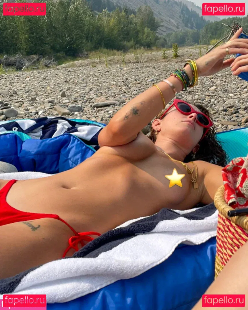 Rumer Willis Onlyfans Photo Gallery 