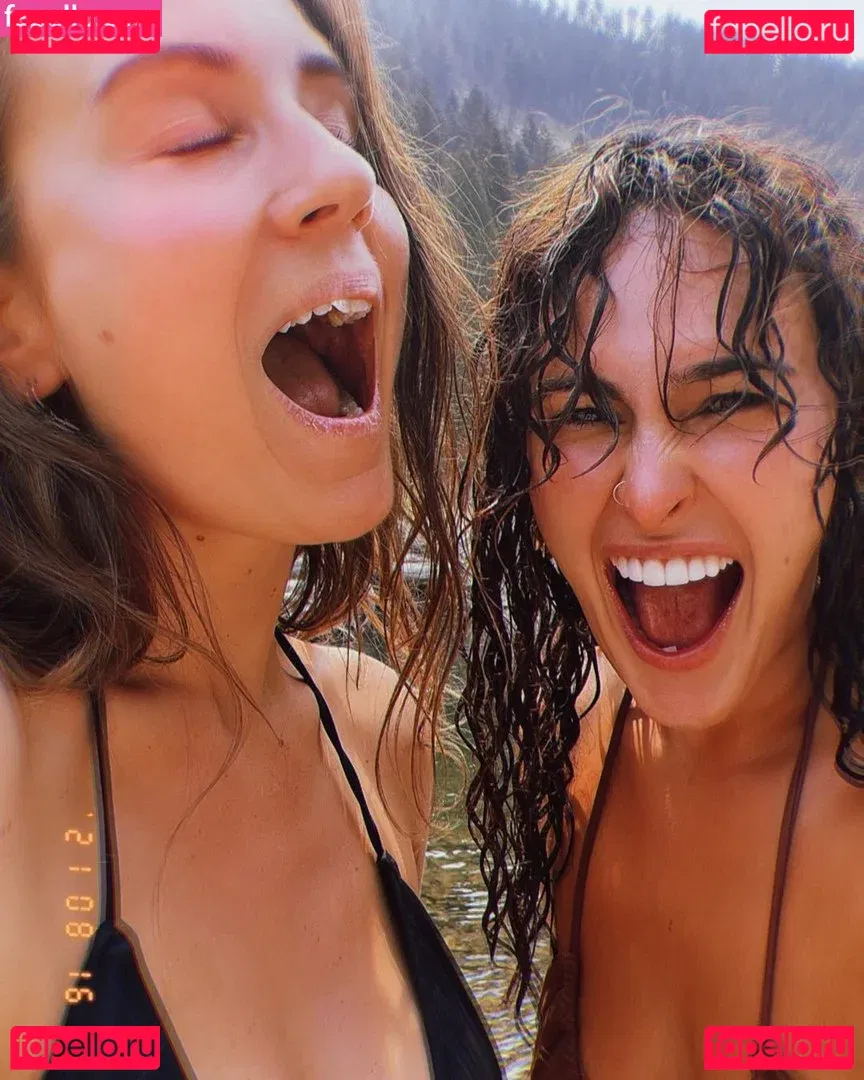 Rumer Willis Onlyfans Photo Gallery 