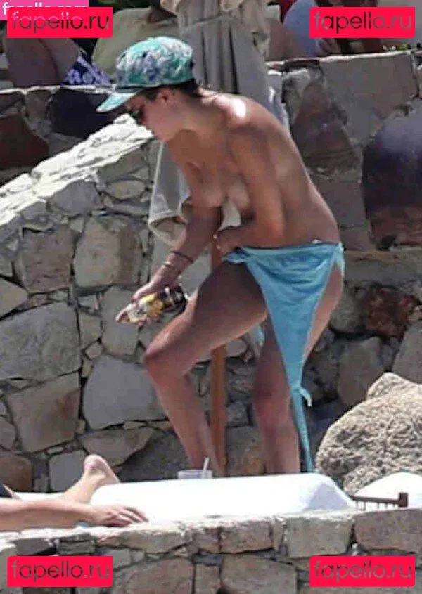 Rumer Willis Onlyfans Photo Gallery 