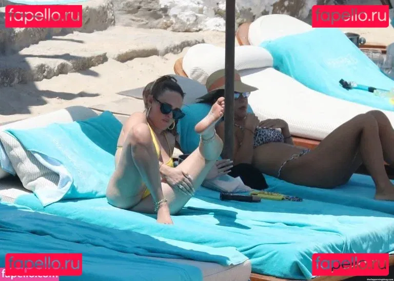 Rumer Willis Onlyfans Photo Gallery 