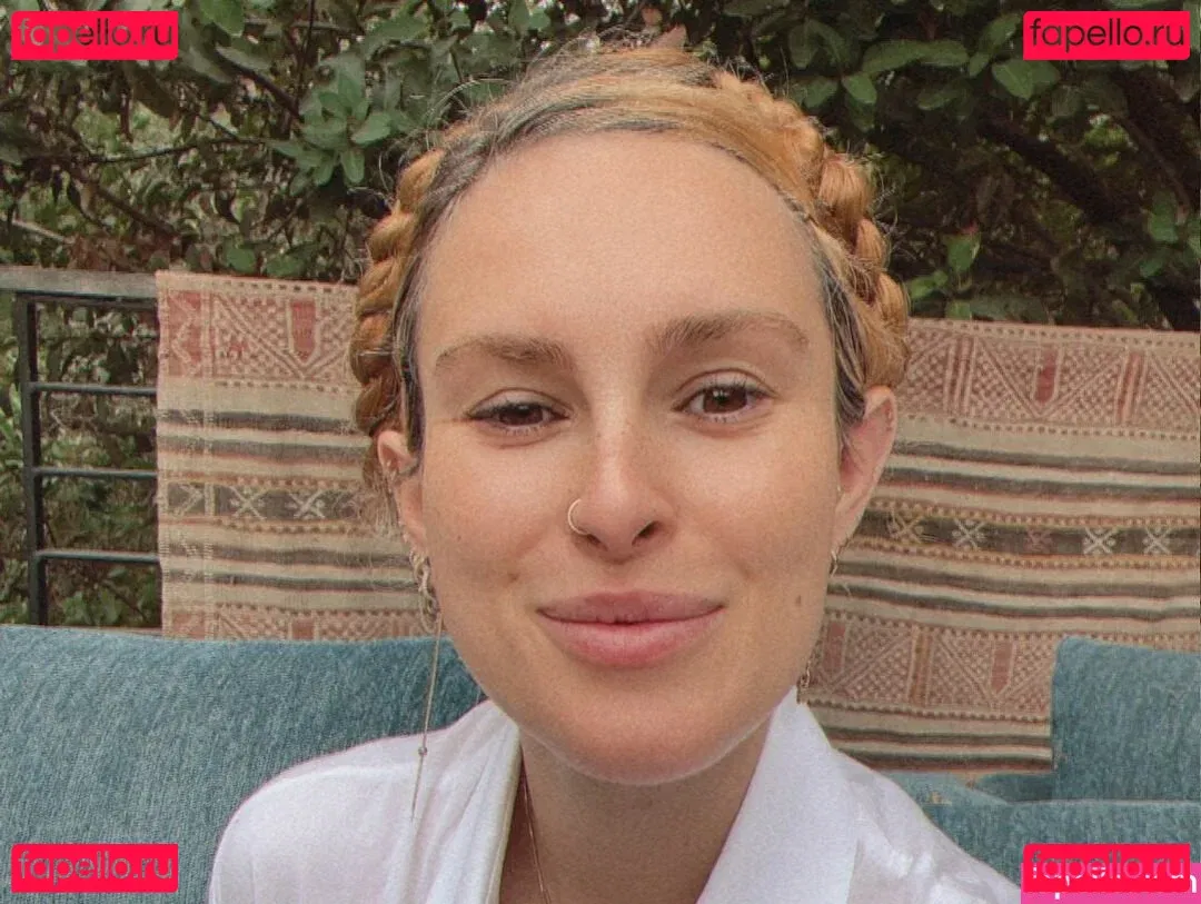 Rumer Willis Onlyfans Photo Gallery 