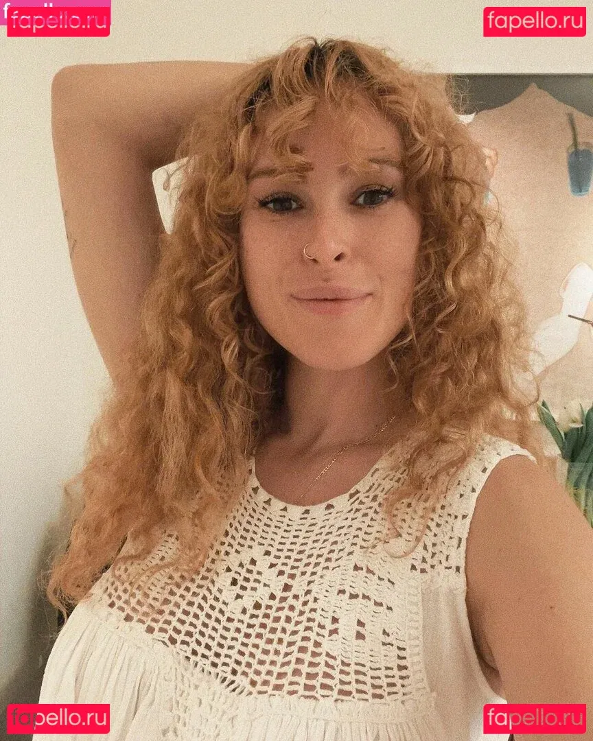 Rumer Willis Onlyfans Photo Gallery 