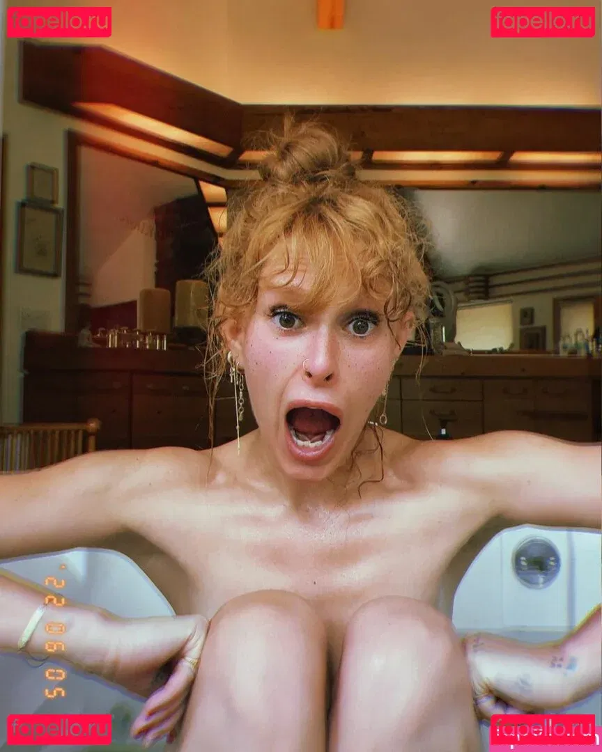 Rumer Willis Onlyfans Photo Gallery 