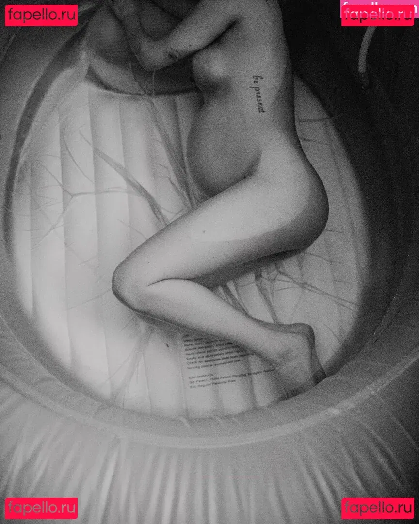 Rumer Willis Onlyfans Photo Gallery 