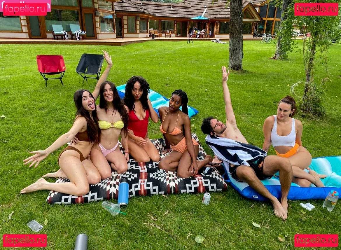 Rumer Willis Onlyfans Photo Gallery 