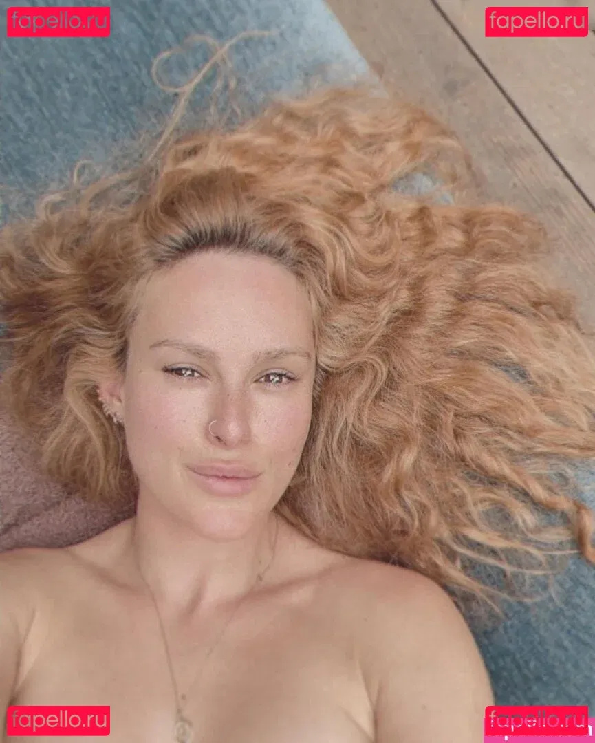 Rumer Willis Onlyfans Photo Gallery 