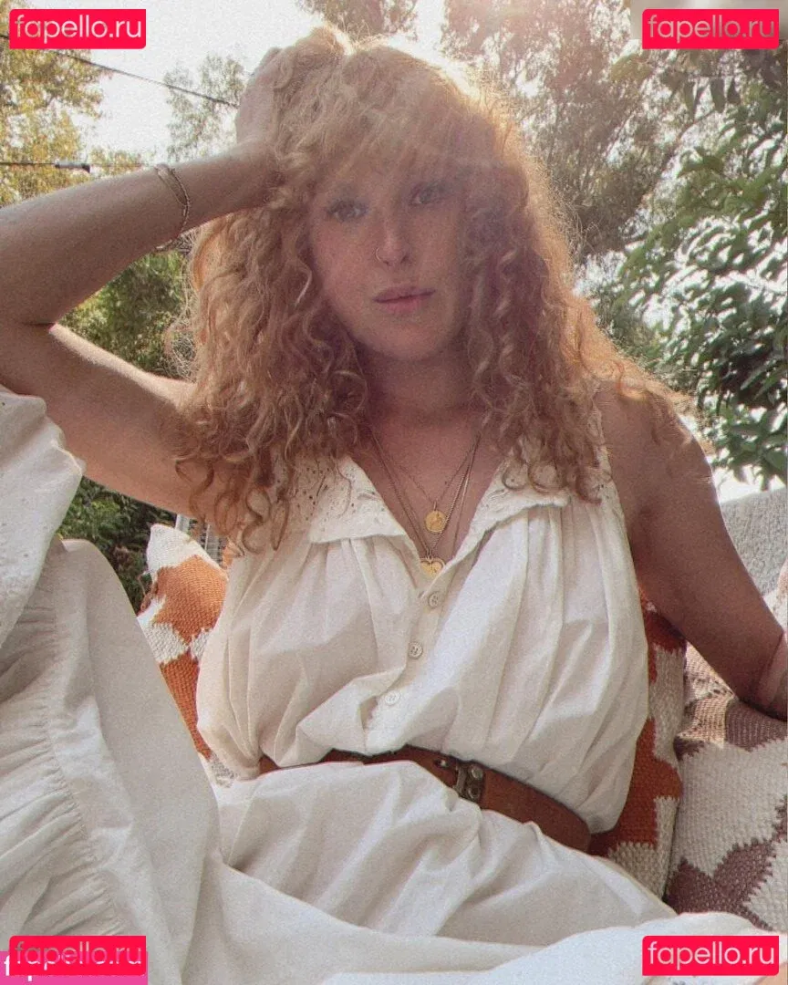 Rumer Willis Onlyfans Photo Gallery 