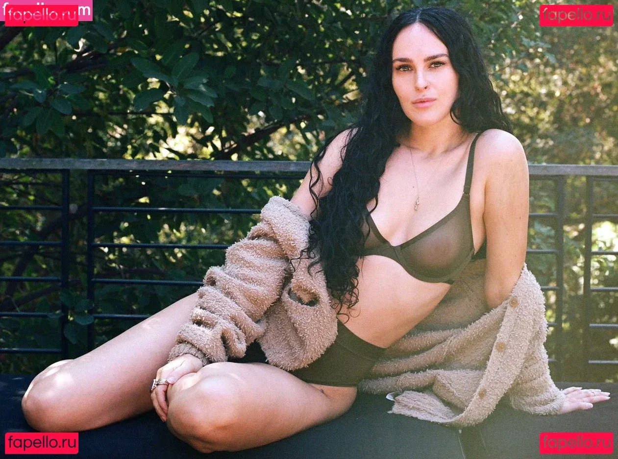 Rumer Willis Onlyfans Photo Gallery 