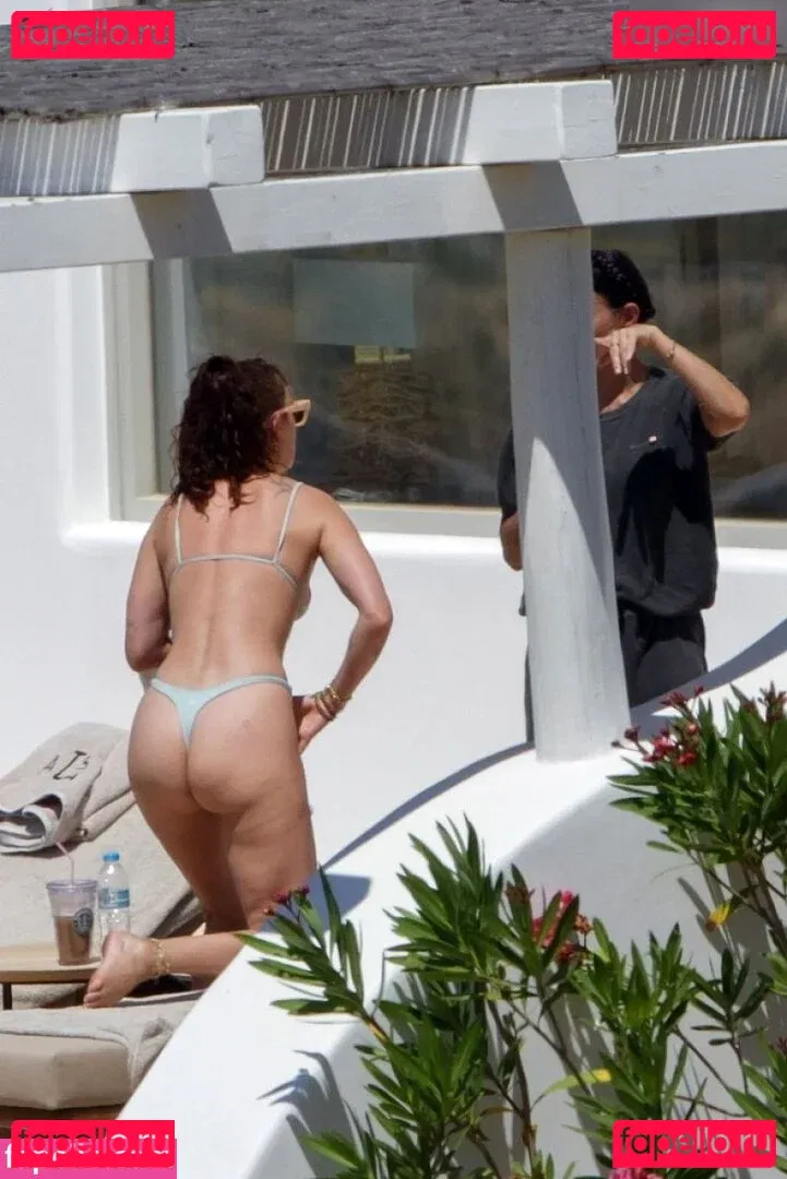 Rumer Willis Onlyfans Photo Gallery 