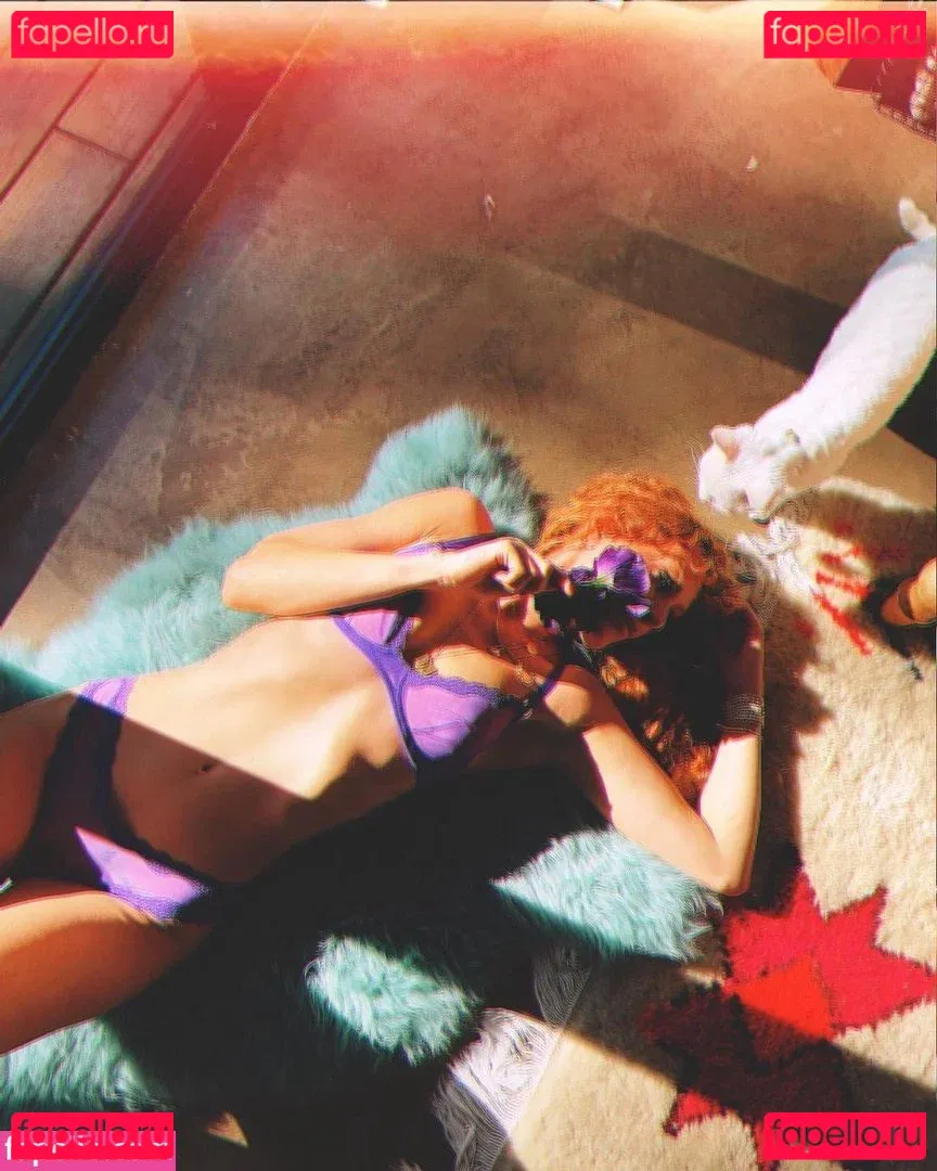 Rumer Willis Onlyfans Photo Gallery 