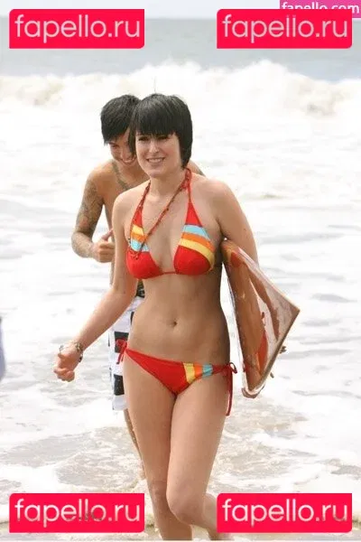 Rumer Willis Onlyfans Photo Gallery 