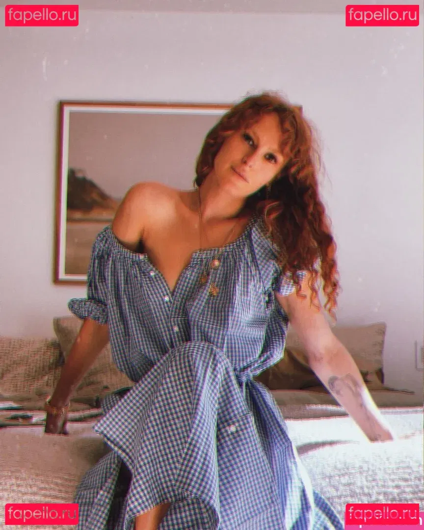 Rumer Willis Onlyfans Photo Gallery 