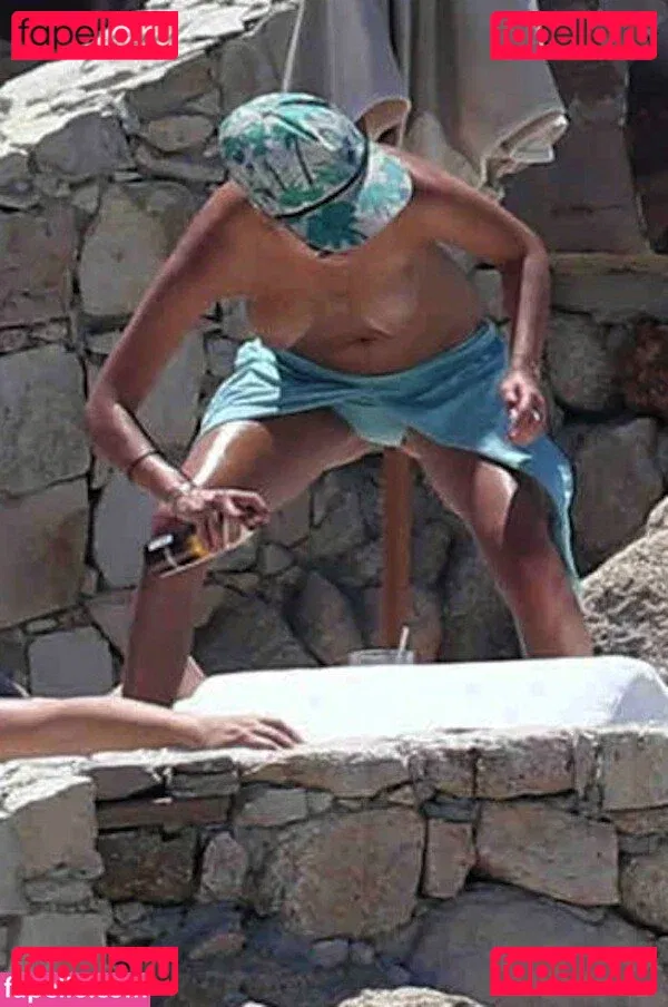 Rumer Willis Onlyfans Photo Gallery 