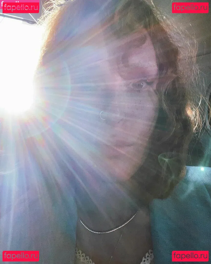 Rumer Willis Onlyfans Photo Gallery 