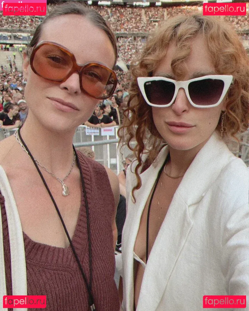 Rumer Willis Onlyfans Photo Gallery 