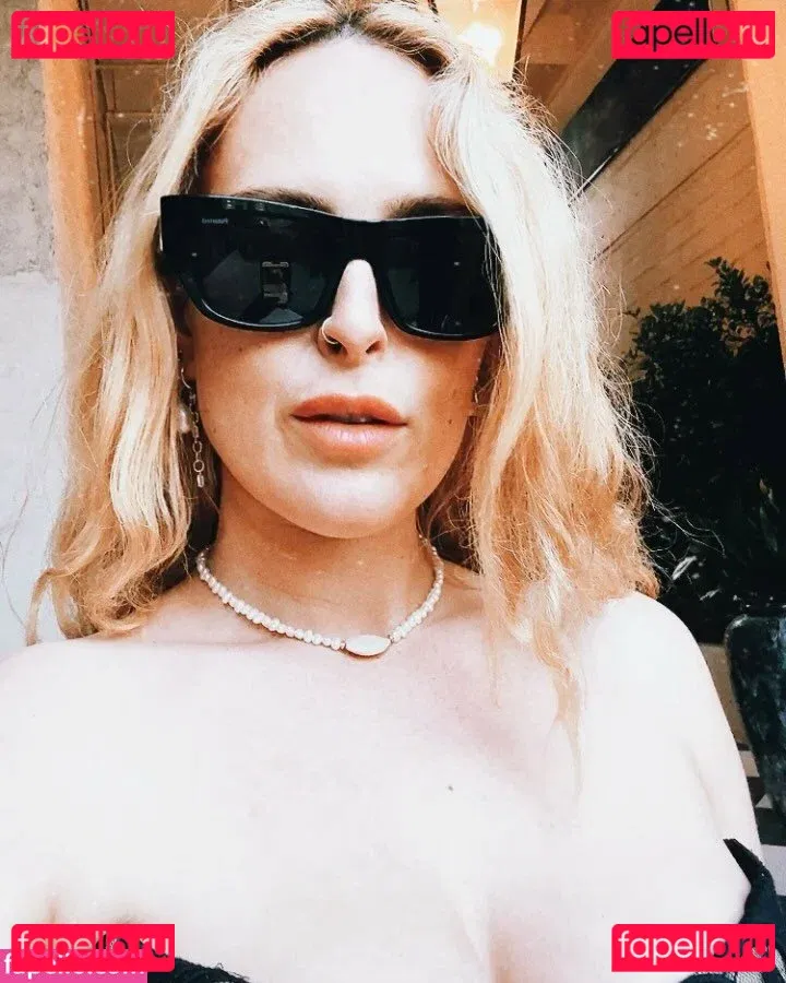 Rumer Willis Onlyfans Photo Gallery 