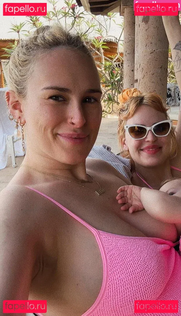 Rumer Willis Onlyfans Photo Gallery 