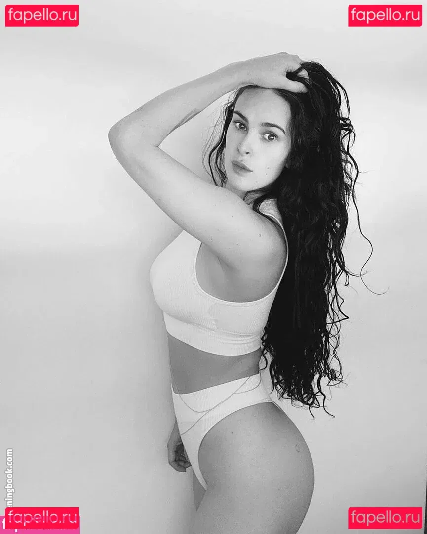 Rumer Willis Onlyfans Photo Gallery 