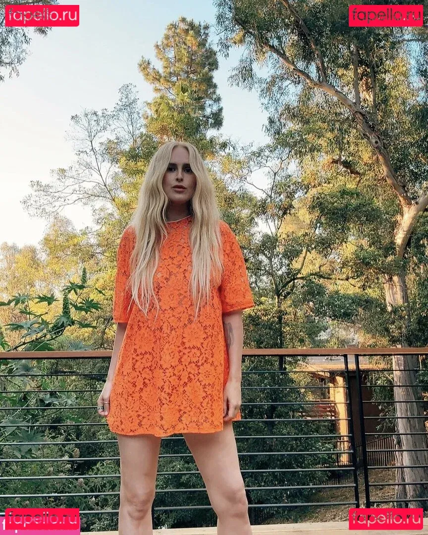 Rumer Willis Onlyfans Photo Gallery 