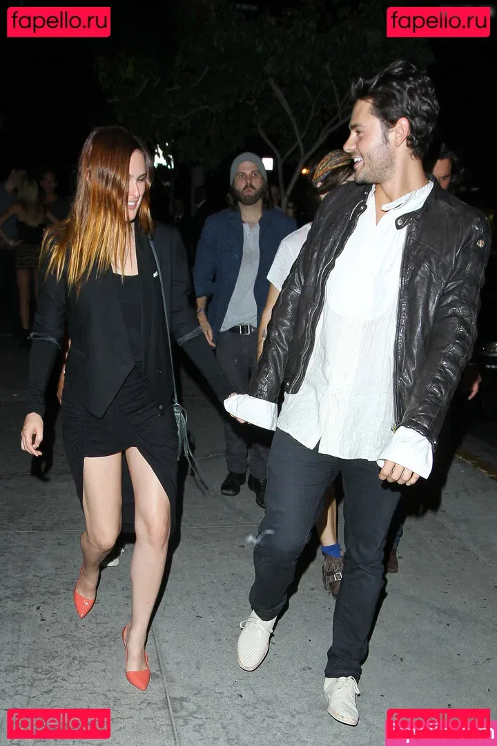 Rumer Willis Onlyfans Photo Gallery 