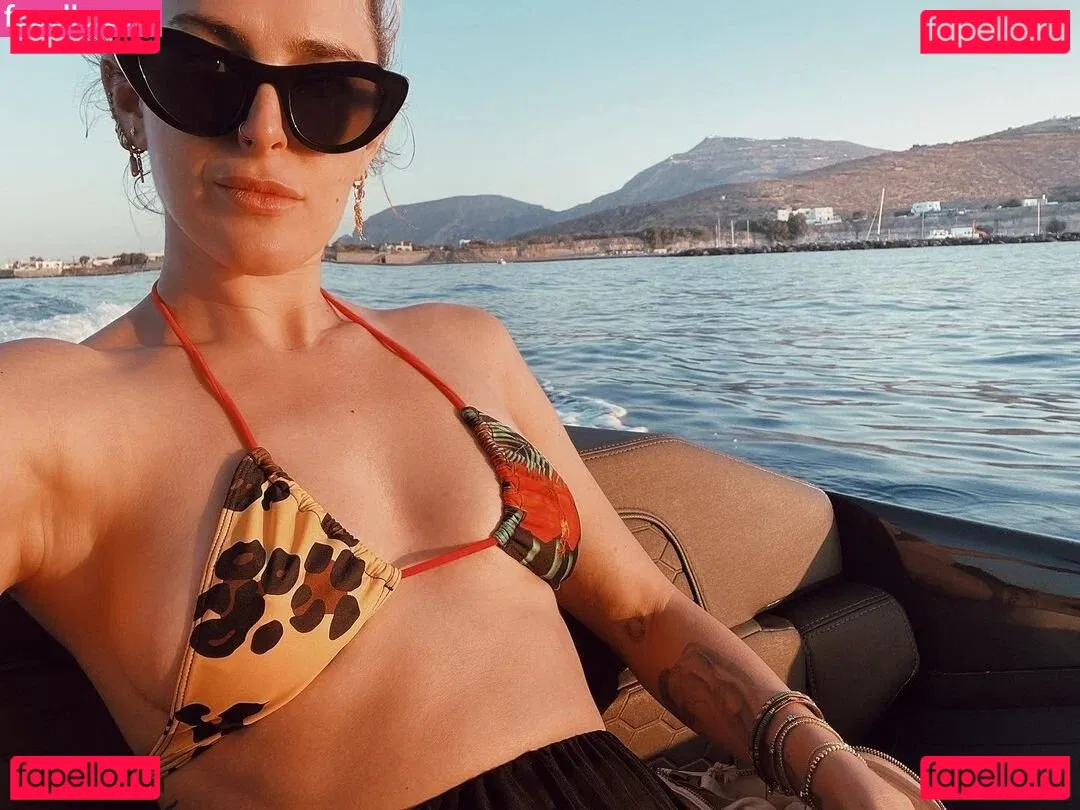Rumer Willis Onlyfans Photo Gallery 