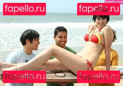 Rumer Willis Onlyfans Photo Gallery 