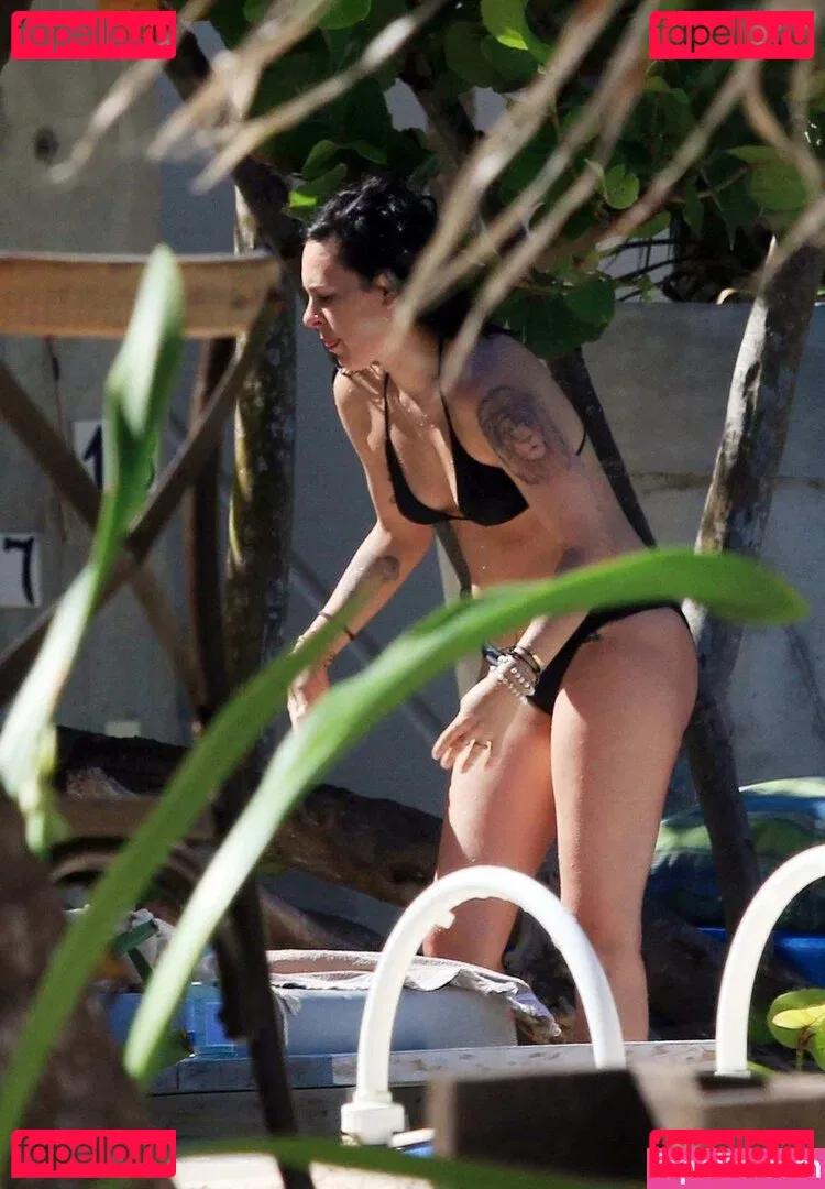 Rumer Willis Onlyfans Photo Gallery 