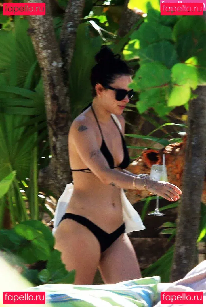 Rumer Willis Onlyfans Photo Gallery 