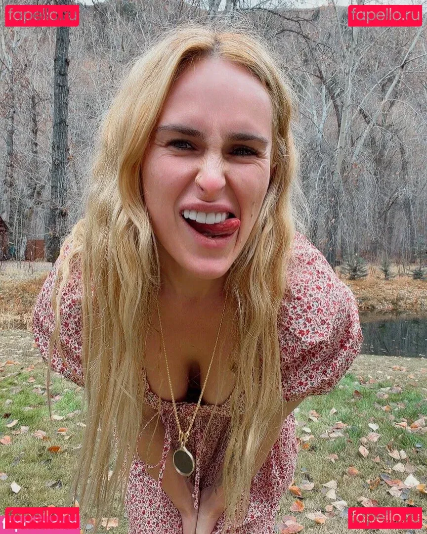 Rumer Willis Onlyfans Photo Gallery 