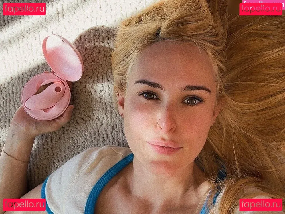 Rumer Willis Onlyfans Photo Gallery 