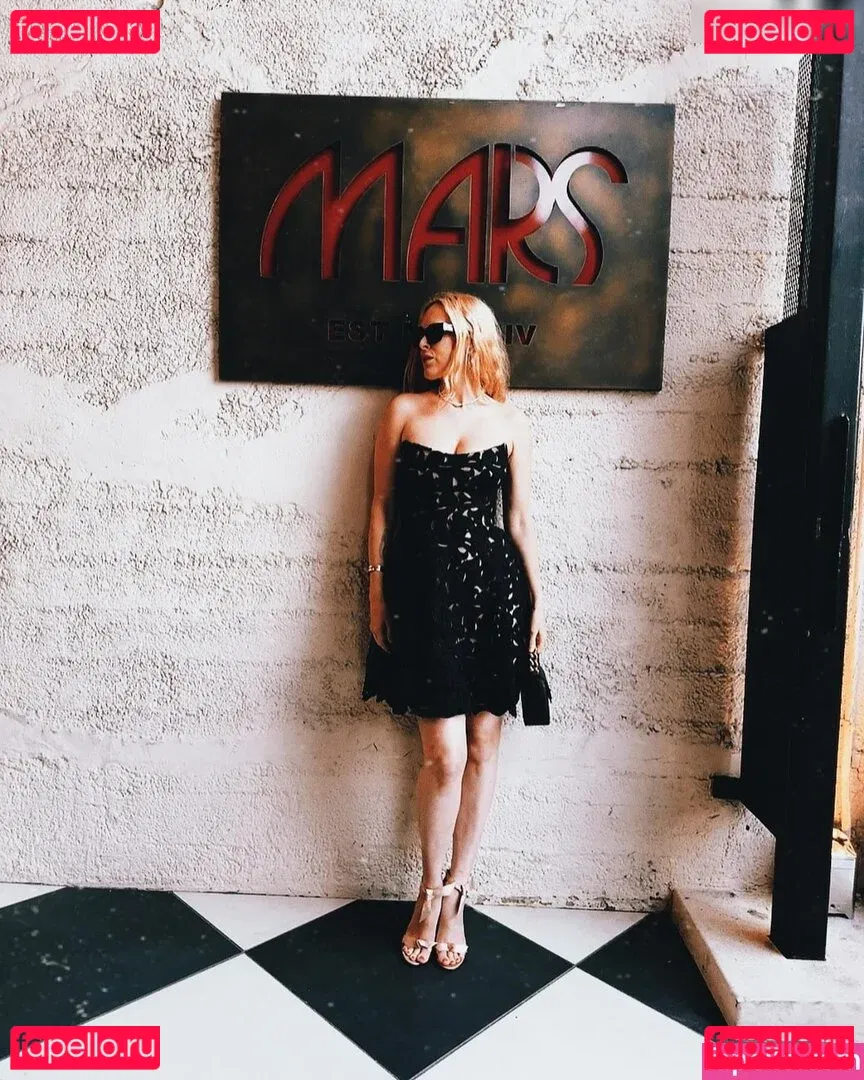 Rumer Willis Onlyfans Photo Gallery 