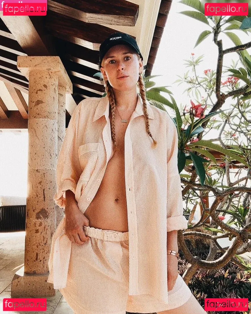 Rumer Willis Onlyfans Photo Gallery 