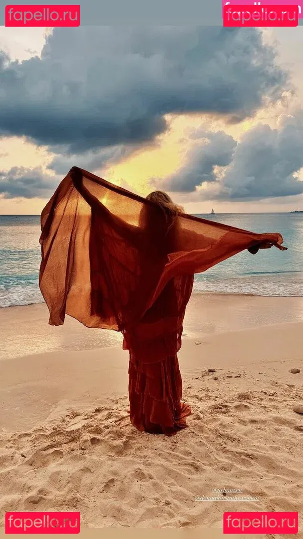 Rumer Willis Onlyfans Photo Gallery 