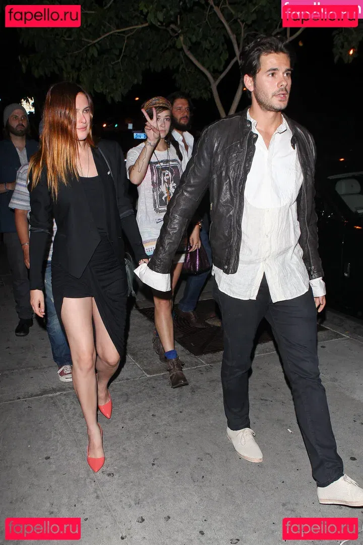 Rumer Willis Onlyfans Photo Gallery 