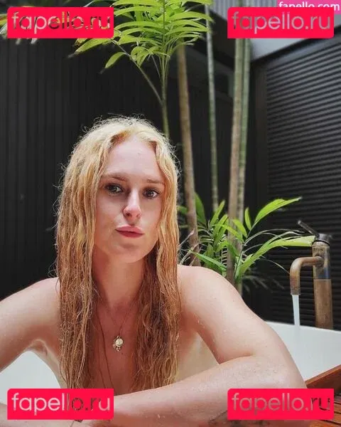 Rumer Willis Onlyfans Photo Gallery 