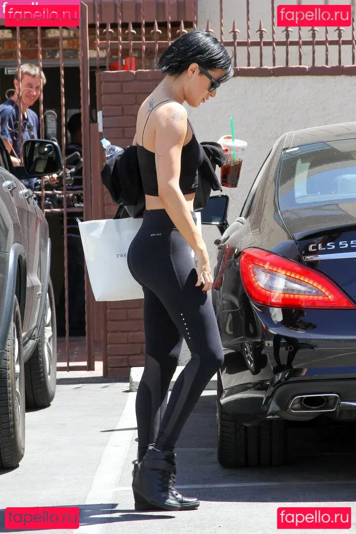 Rumer Willis Onlyfans Photo Gallery 