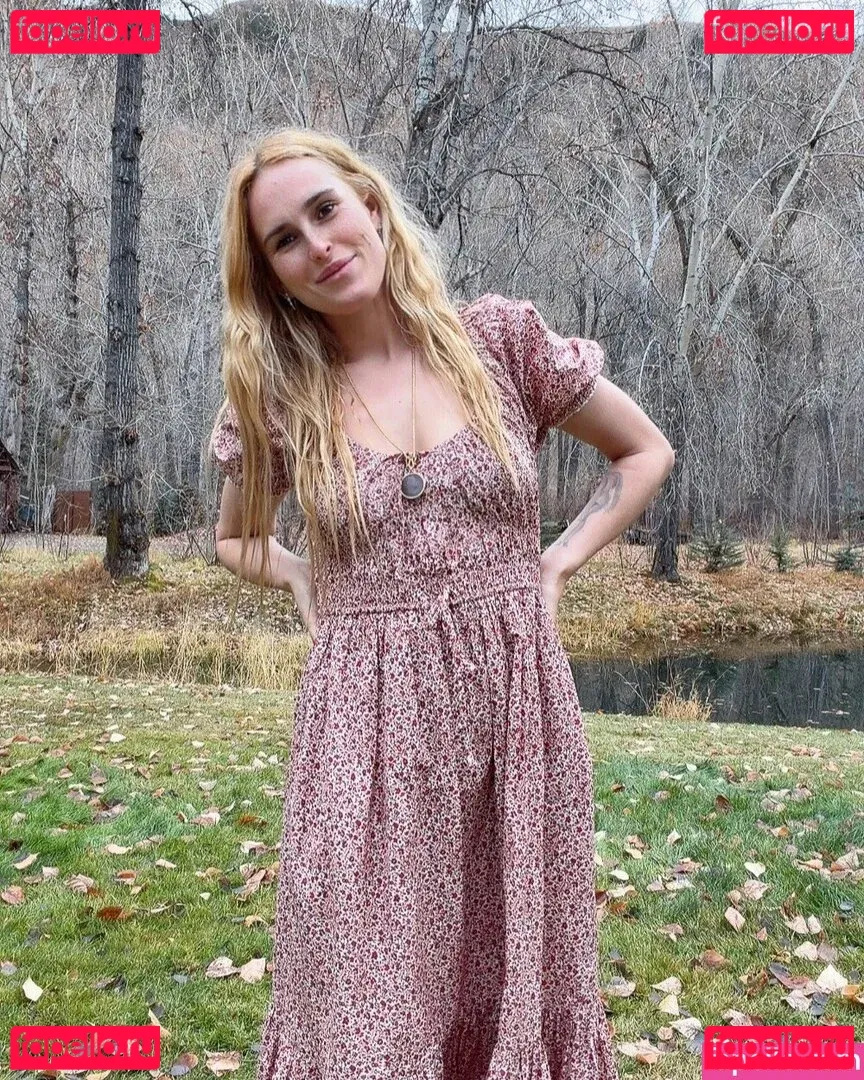 Rumer Willis Onlyfans Photo Gallery 