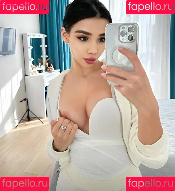 christalluv09 / lolly_christal_free Onlyfans Photo Gallery 