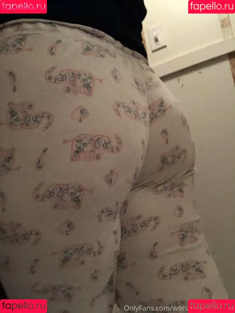 proudfamilyyspamm / worshipmyboobies Onlyfans Photo Gallery 