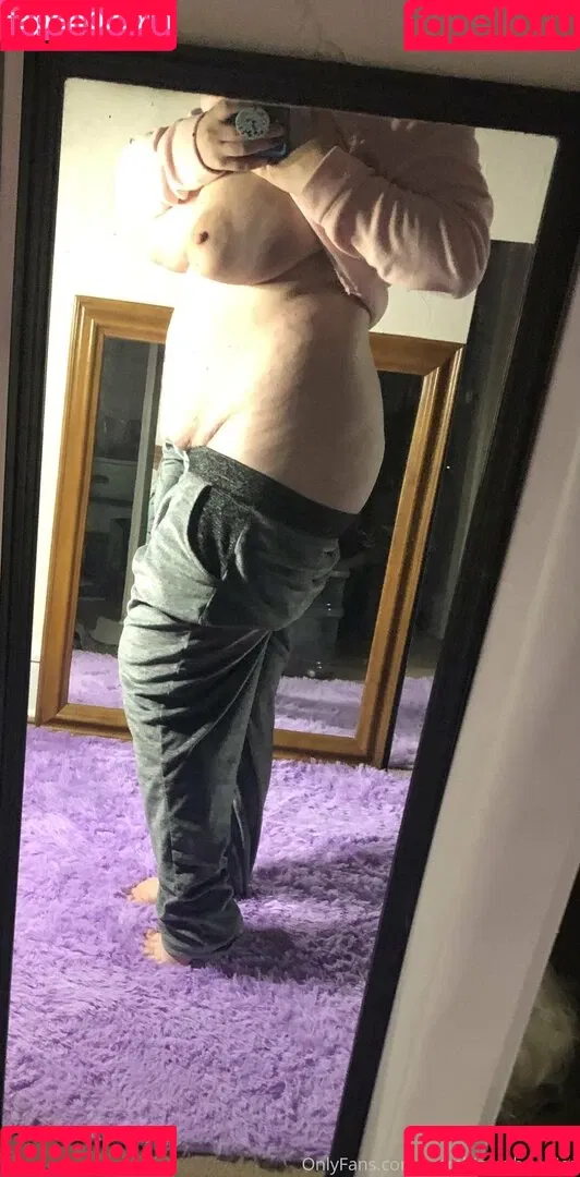 proudfamilyyspamm / worshipmyboobies Onlyfans Photo Gallery 