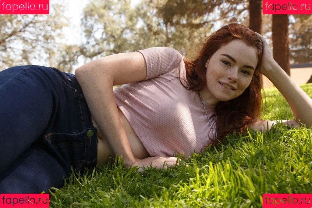 Sabrina Lynn / itssabrinalynn Onlyfans Photo Gallery 